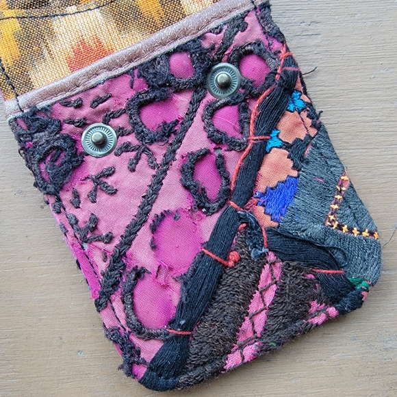 🌎👽 Free People Boho Embroidered Repurposed vtg banjara hippie Wallet card case - Picture 6 of 16